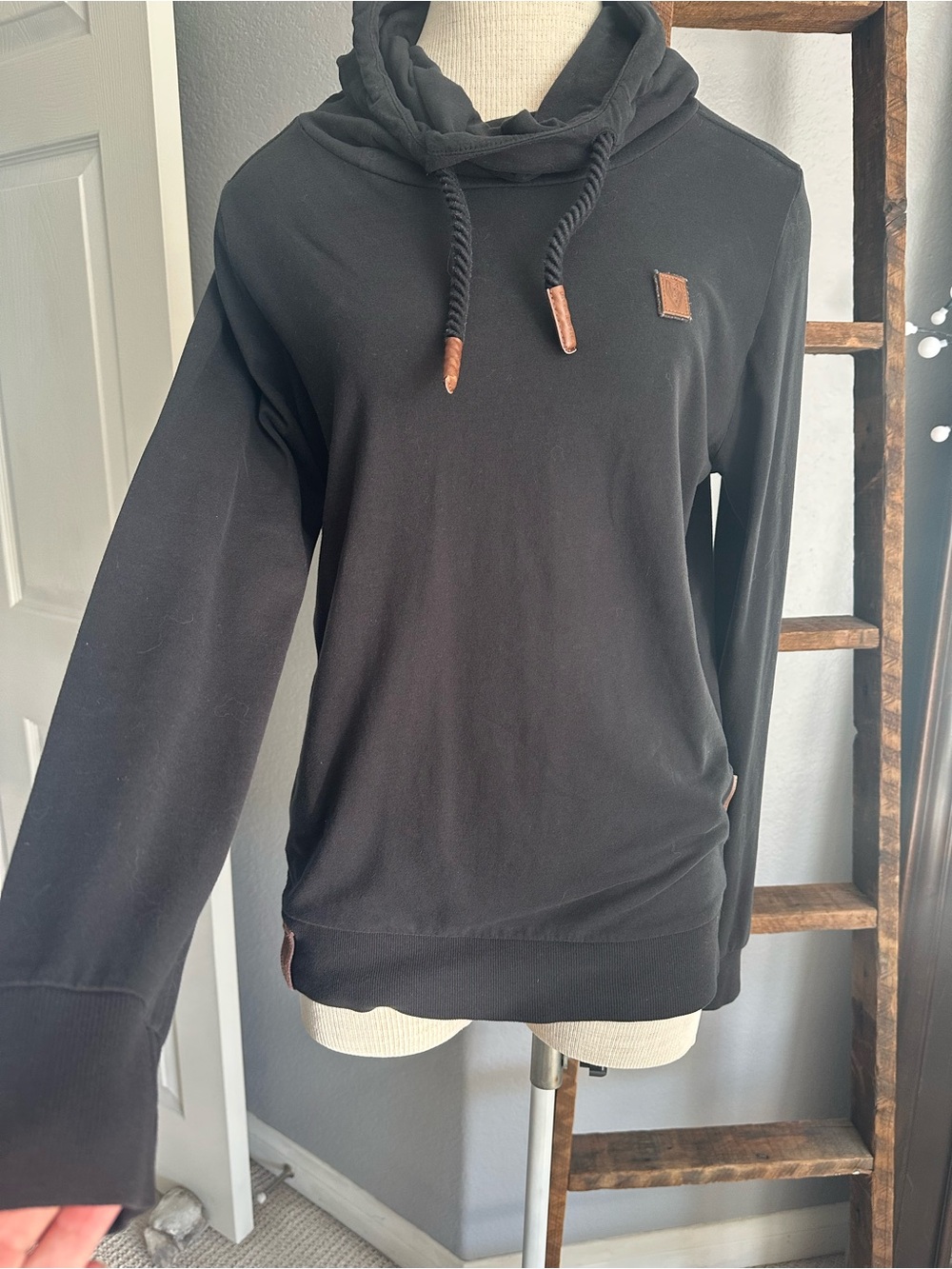 Naketano black hoodie with brown accents, size medium - Picture 3 of 16